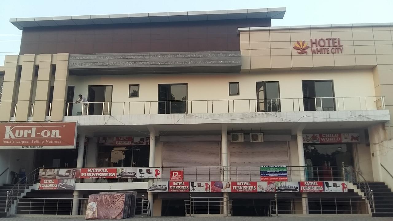 Oyo 30415 Hotel White City Anandpur  Εξωτερικό φωτογραφία