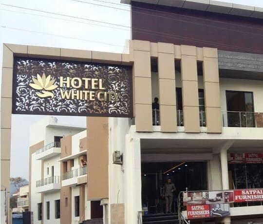Oyo 30415 Hotel White City Anandpur  Εξωτερικό φωτογραφία