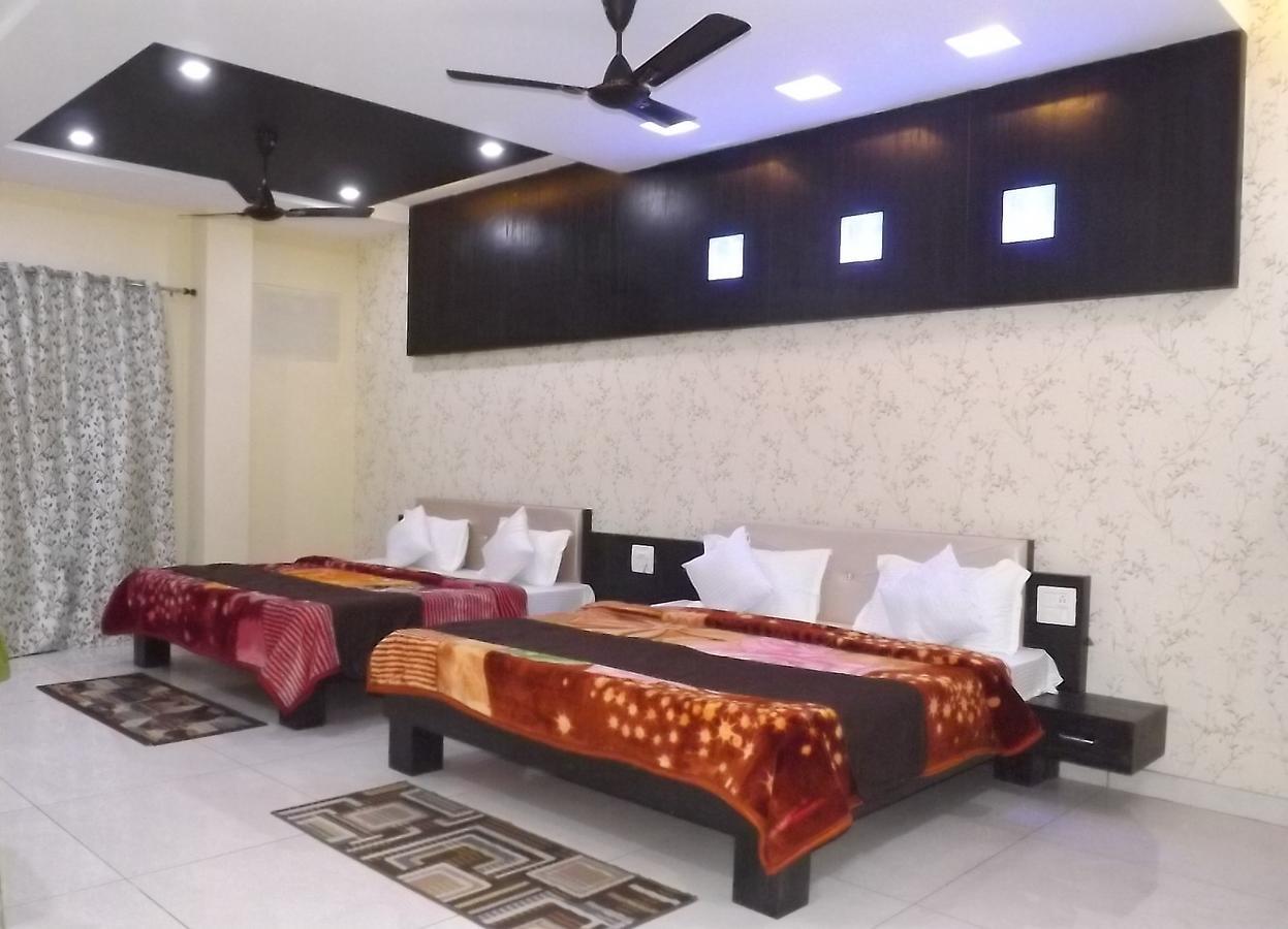 Oyo 30415 Hotel White City Anandpur  Εξωτερικό φωτογραφία